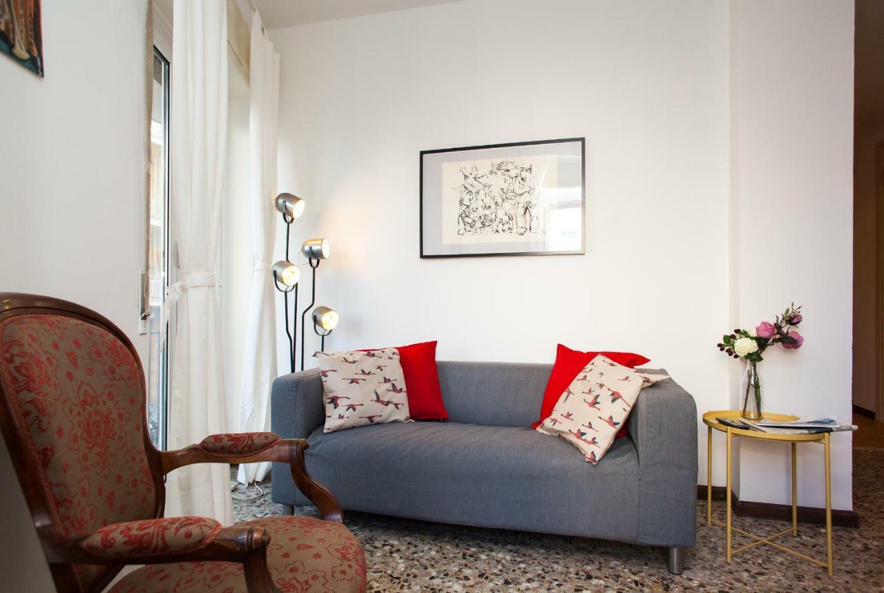 Casa Liberta - Downtown Modern Apartment With Airconditioning 산레모 외부 사진