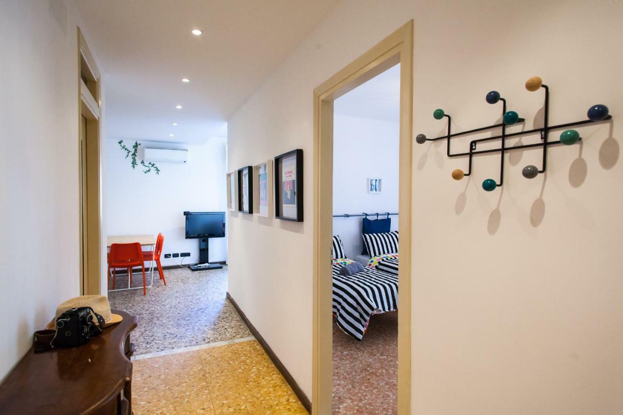 Casa Liberta - Downtown Modern Apartment With Airconditioning 산레모 외부 사진